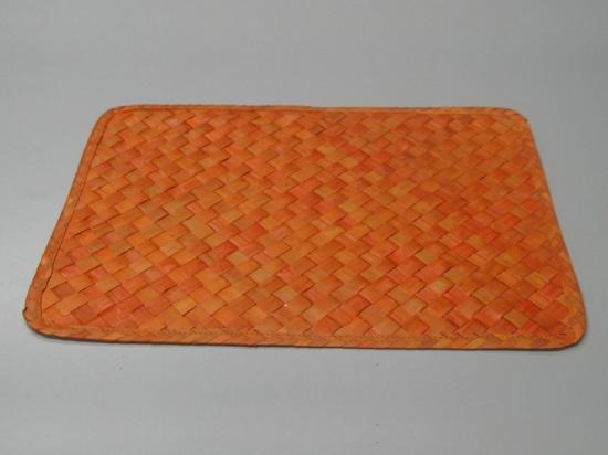 HAND WOVEN SEAGRASS PLACEMAT SG0018