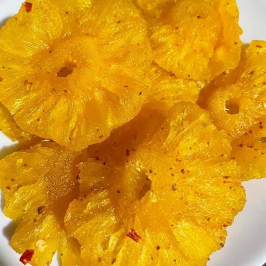 SOFT DRIED PINEAPPLE WITH CHILLI